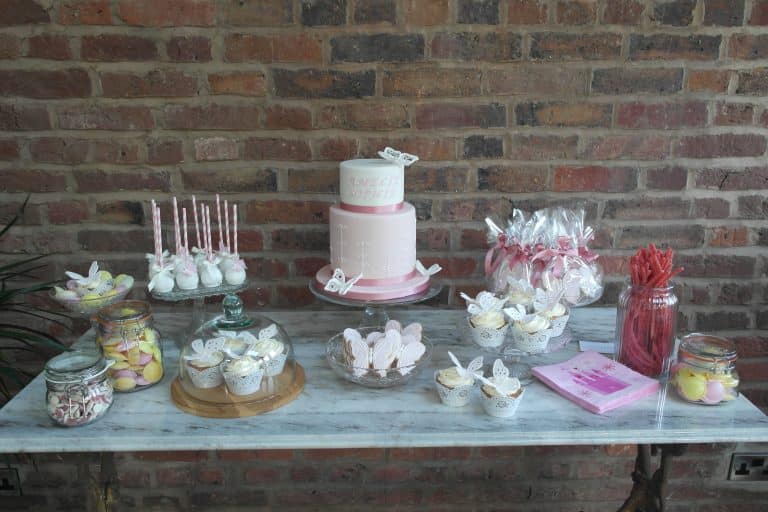 Sweet Table, Pink and White